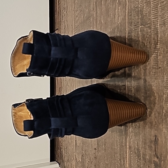 Journee Sabeena Collection Navy Boots sz 9 - Picture 3 of 7